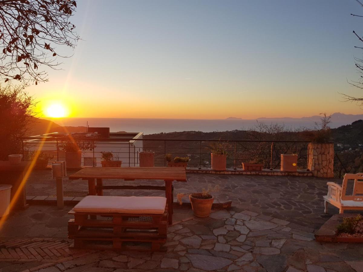 B&B Il Giardino Di Armida Ogliastro Cilento Exteriör bild